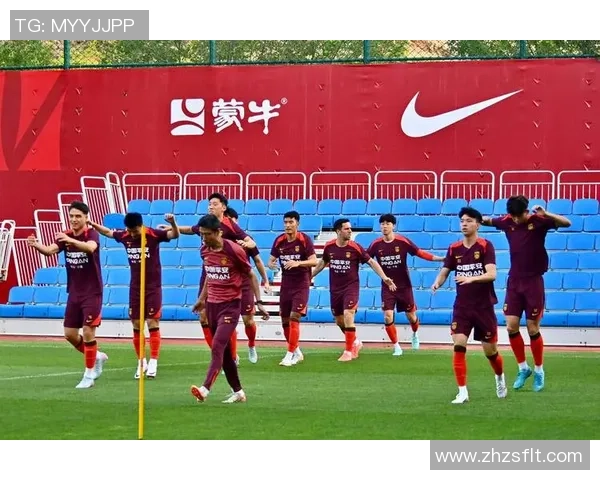 球星足球射门技巧大揭秘 揭开经典进球背后的秘密与训练方法 球星足球射门技巧大揭秘 揭开经典进球背后的秘密与训练方法