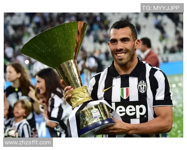 足球球星挑战新技能 用筷子吃饭展现别样风采 足球球星挑战新技能 用筷子吃饭展现别样风采